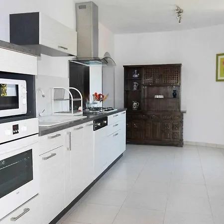 Villa Frente A La Bahia Con Piscina Privada Y Bbq