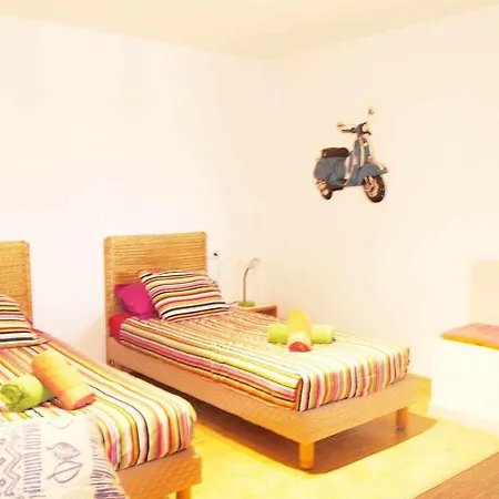 Frente A La Bahia Con Piscina Privada Y Bbq カルプ