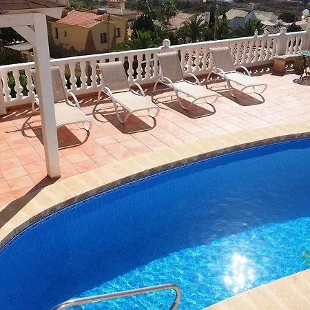 Frente A La Bahia Con Piscina Privada Y Bbq ヴィラ